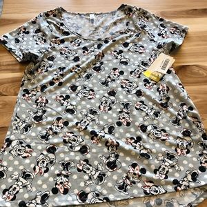 NWT LuLaRoe Minnie Classic T